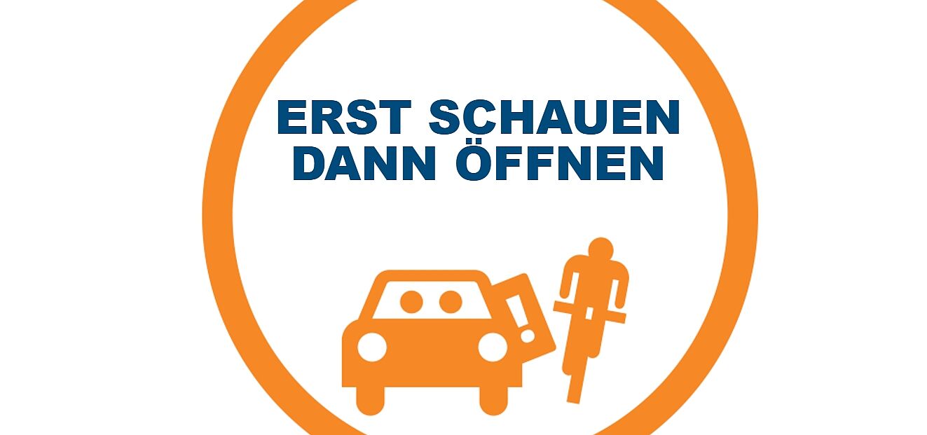 Dooring 2 Rechte Hand zum Türöffner, schauen, dann öffnen